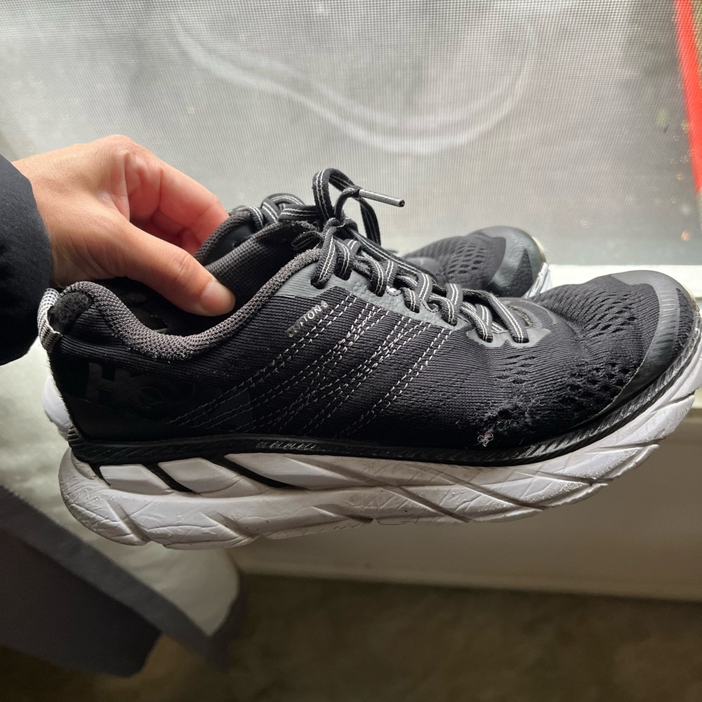 Hoka Clifton 6 running shoe